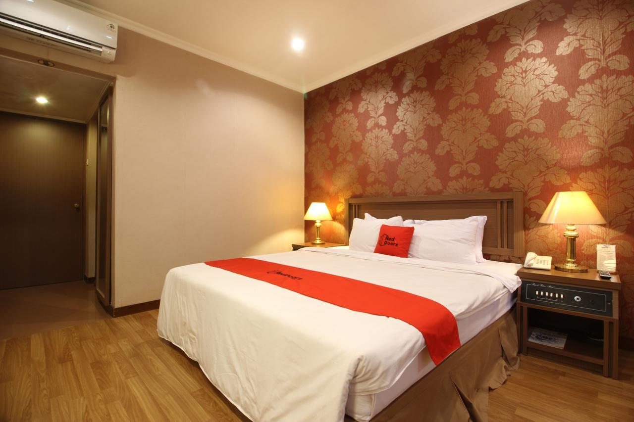 Reddoorz Premium @ Slamet Riyadi 2 Solo Exterior foto