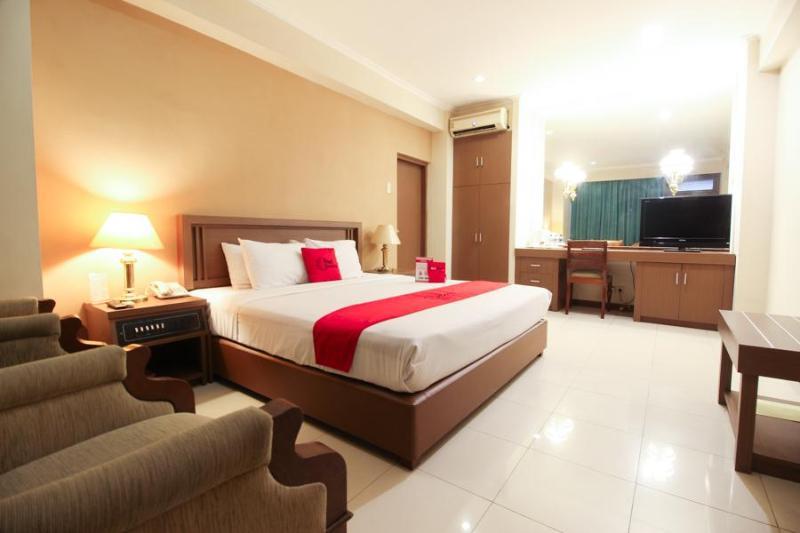 Reddoorz Premium @ Slamet Riyadi 2 Solo Exterior foto