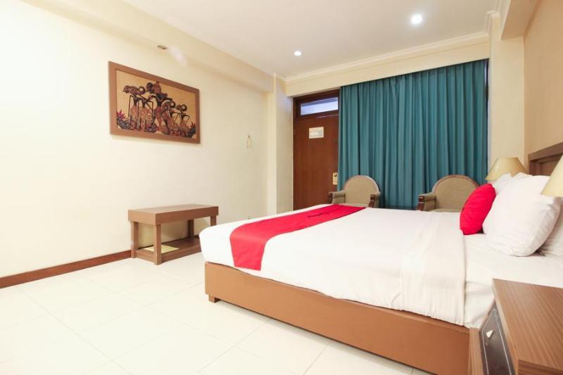 Reddoorz Premium @ Slamet Riyadi 2 Solo Exterior foto